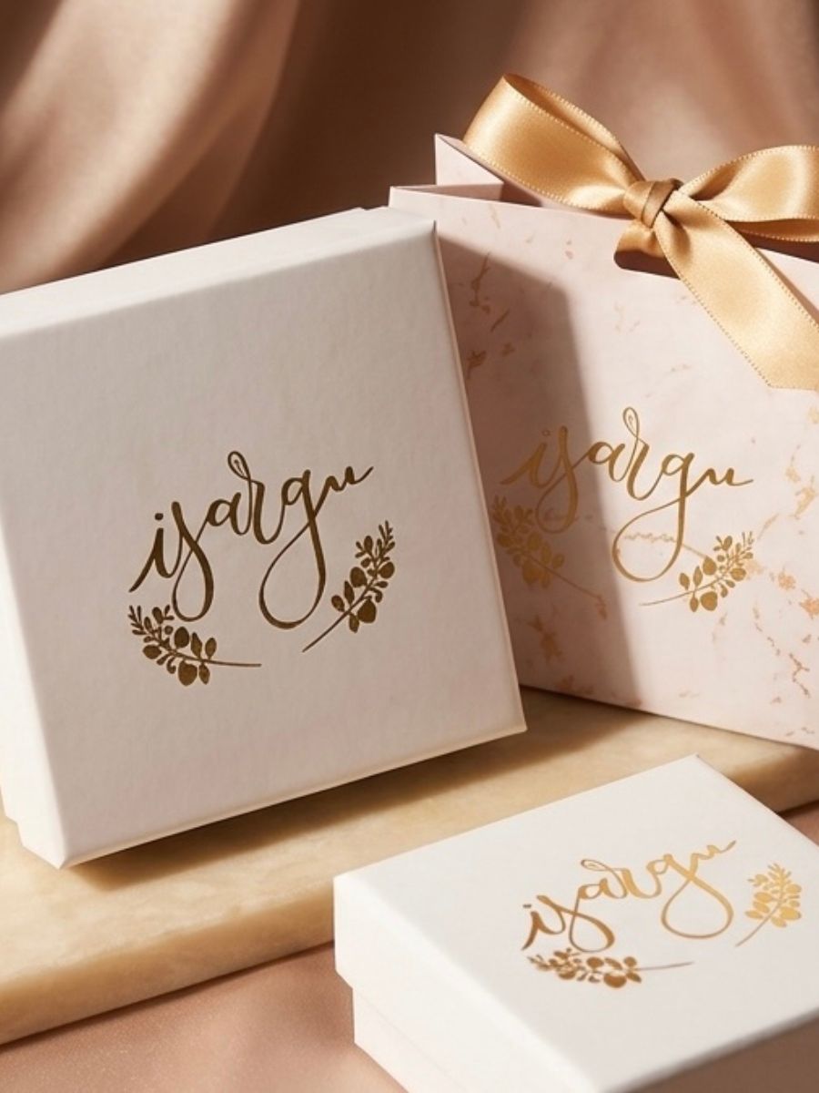 Caja y pack de regalo