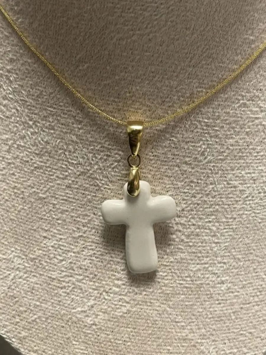 La Cruz Blanca de Cerámica