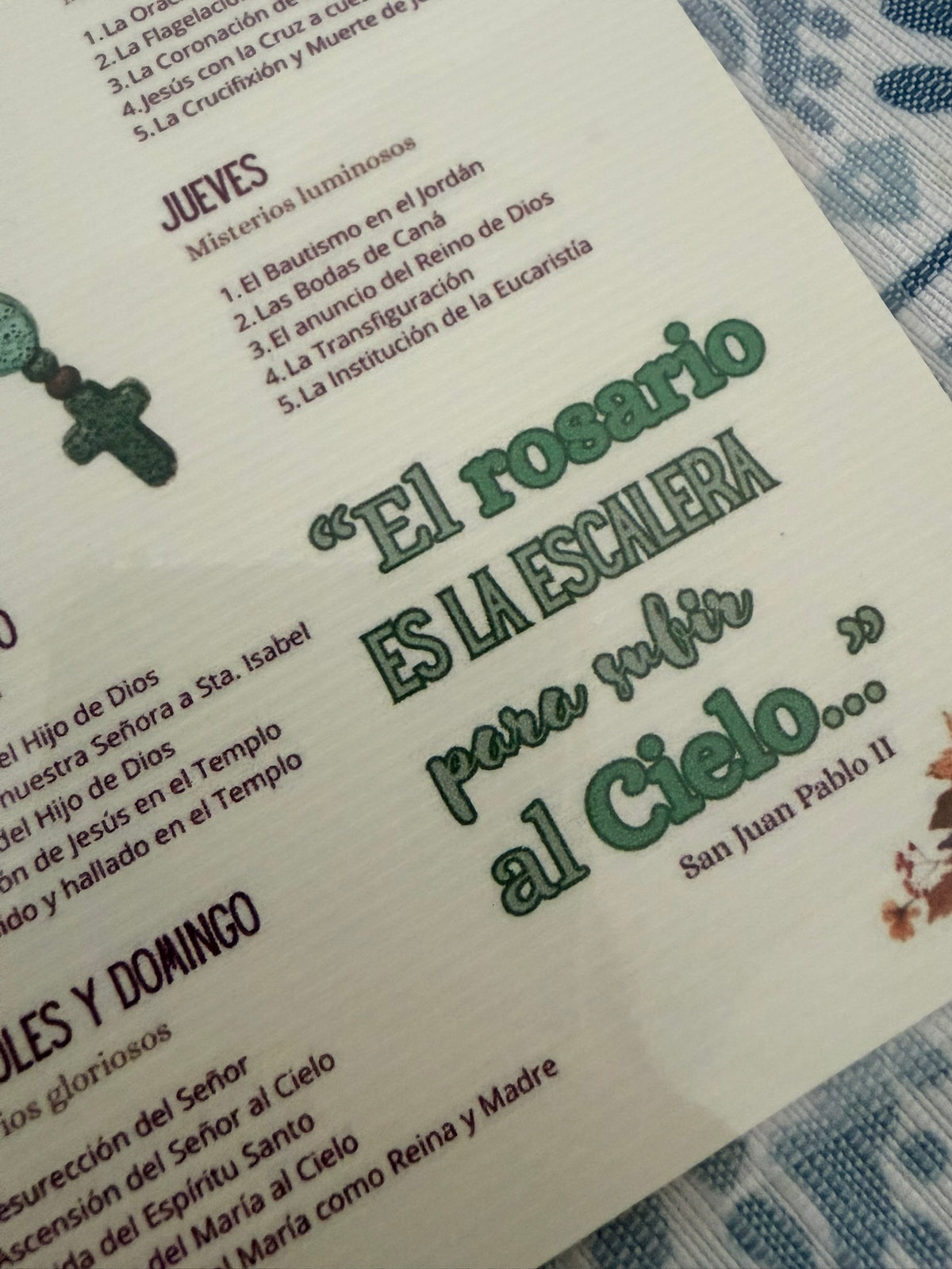Rosario piedras volcánicas
