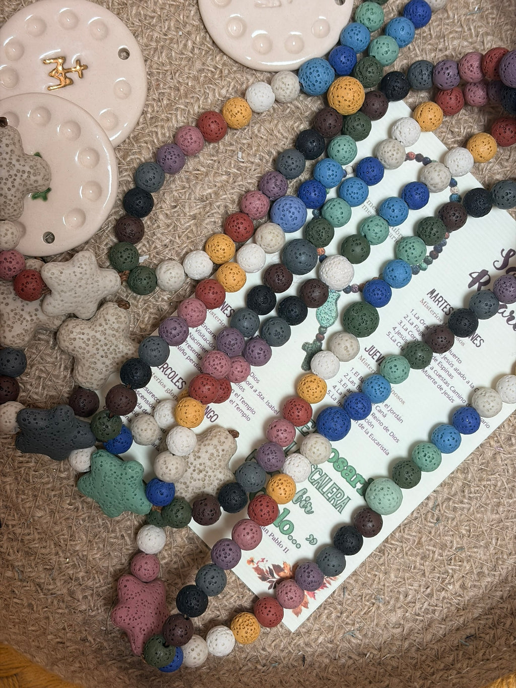 Rosario piedras volcánicas